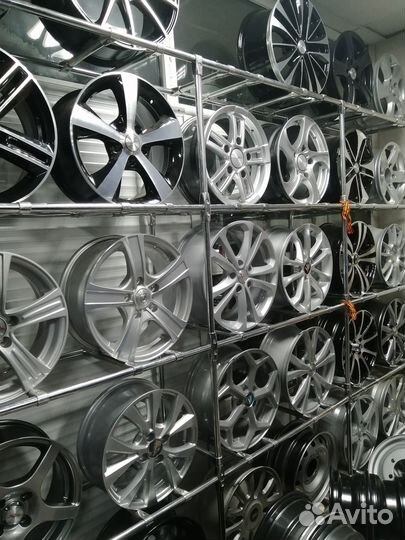 LingLong Green-Max Winter Ice I-15 SUV 225/60 R17 99T