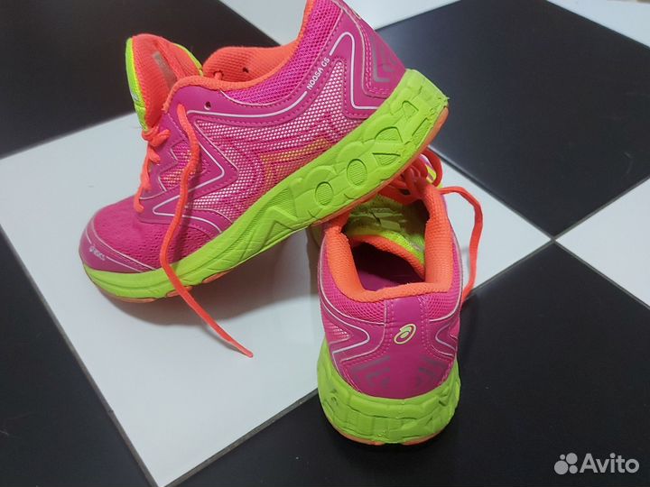 Кроссовки asics