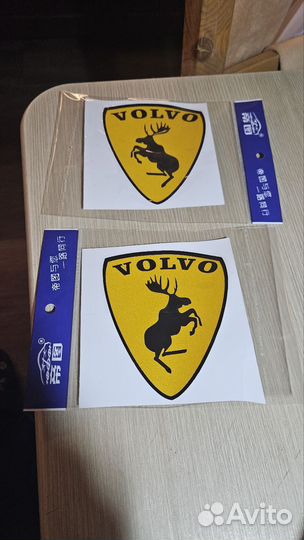Наклейка Volvo