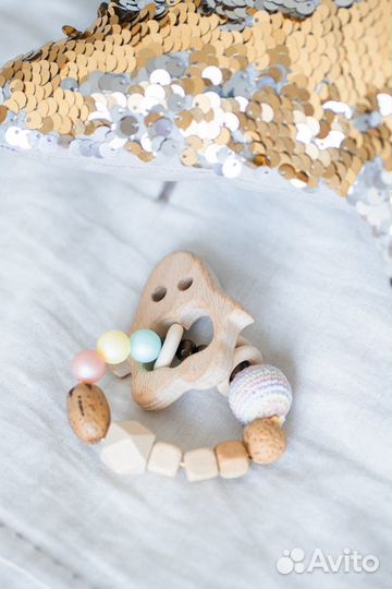 Слингобусы, погремушки, прорезыватели (грызунки)