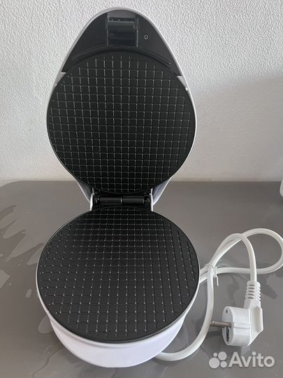 Электрическая вафельница