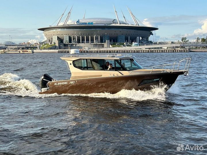 Моторная яхта альбакор 780