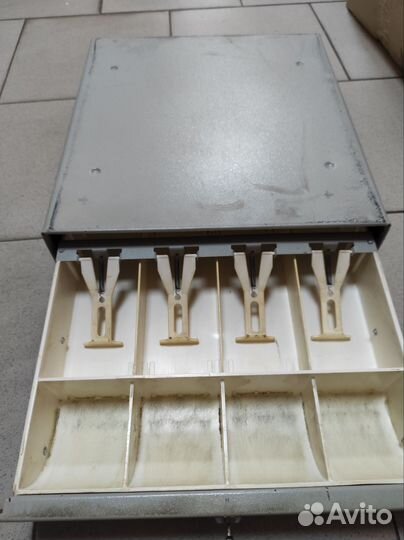 Денежный ящик