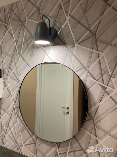 Зеркало настенное круглое в раме 80 см