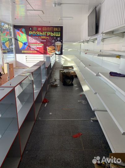 Стеллаж. Прилавок. Витрина