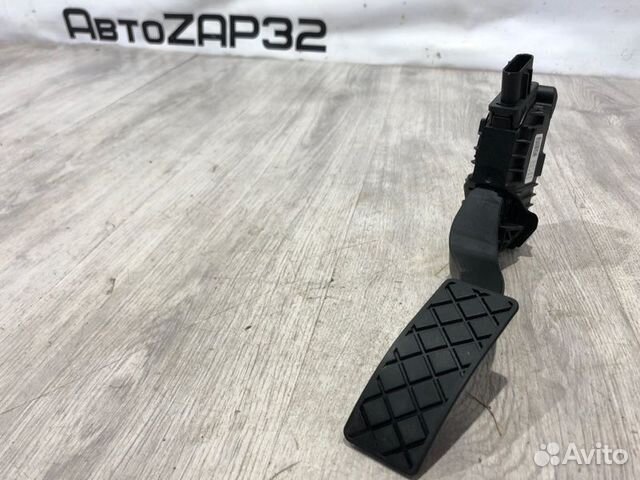 Педаль газа Skoda Octavia A7 CWV 2019