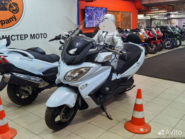 Suzuki AN650 burgman/Skywave