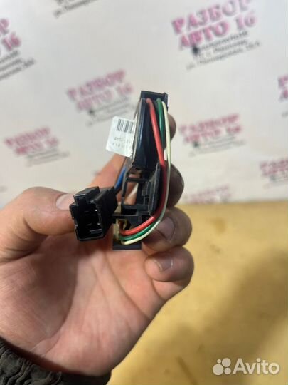 Блок управления подогревом руля Kia Rio 3