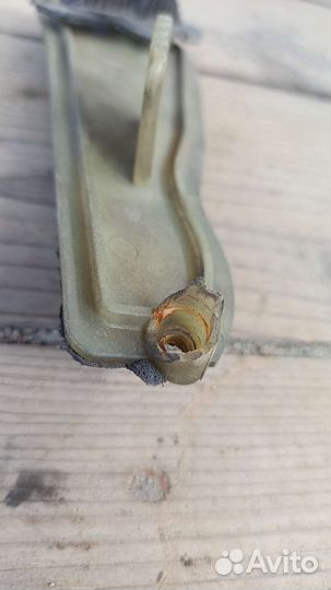 Крышка фильтра печки бмв е34