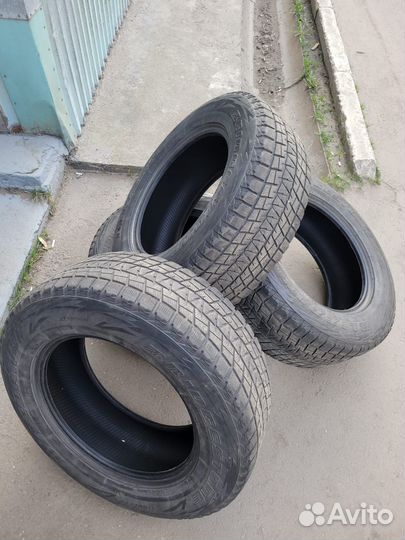 Bridgestone Blizzak Ice 245/65 R17 105