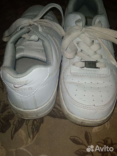 Кроссовки nike женские