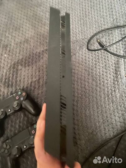 Игровая приставка ps4