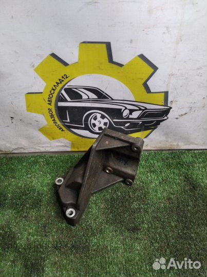 Кронштейн генератора Ford Fusion CBK fyja 1.6 2007