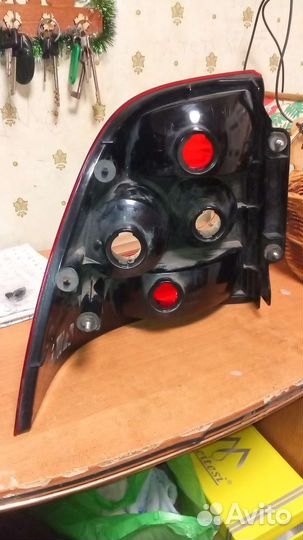 Задняя фара ваз priora правая