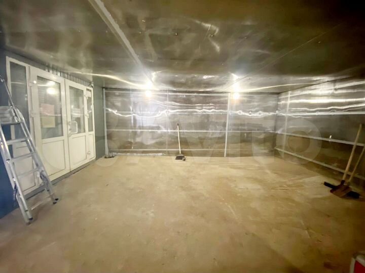 Склад, 300 м²