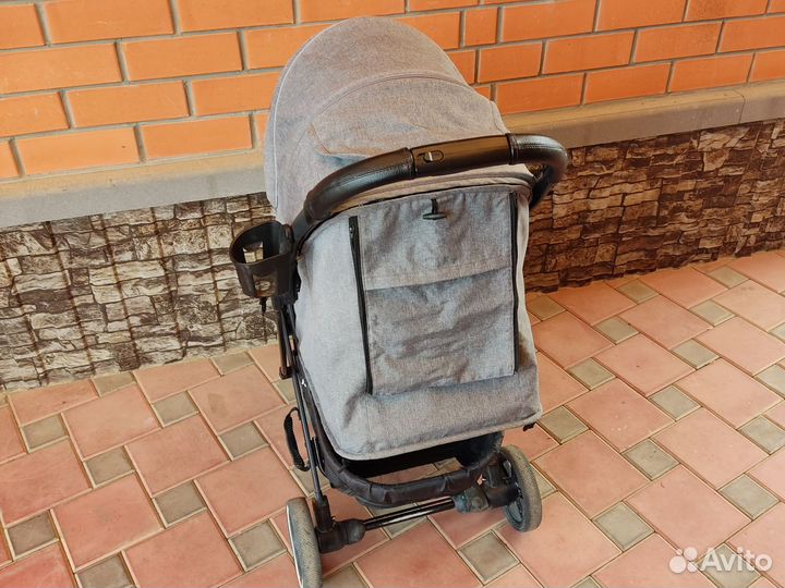 Прогулочная коляска bytax 2021