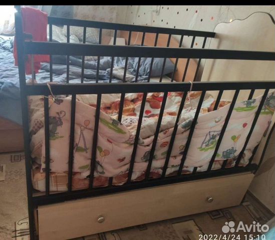 Детская кроватка