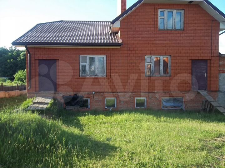 Коттедж 250 м² на участке 20 сот.