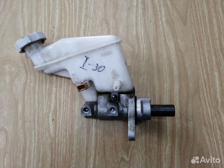 Тормозной цилиндр главный Hyundai I30 II Рестайлин