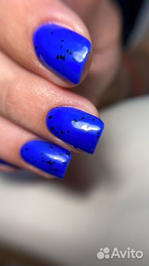 Модель на маникюр