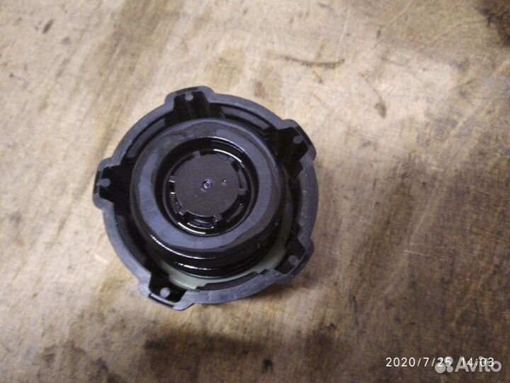 Бачок расширительный LADA Largus K7M 2015