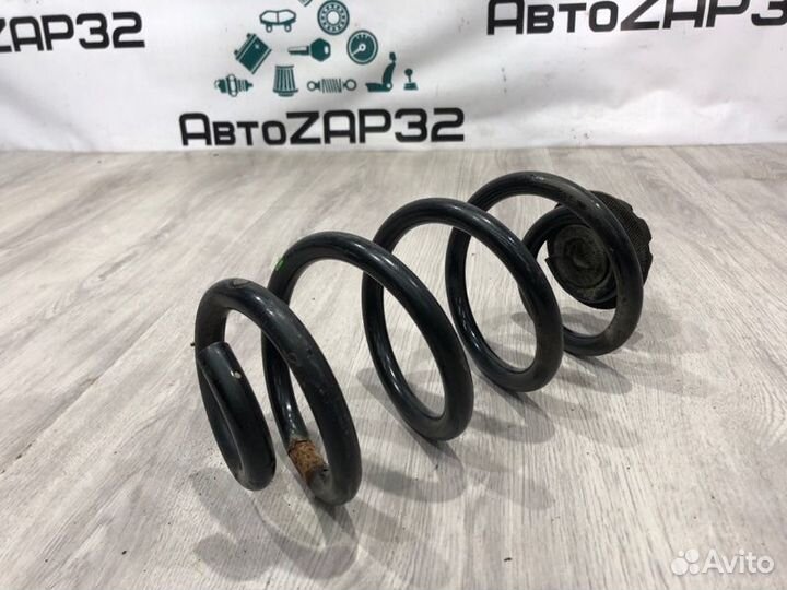 Пружина задняя Nissan Qashqai+2 J10 2006 2007 2008