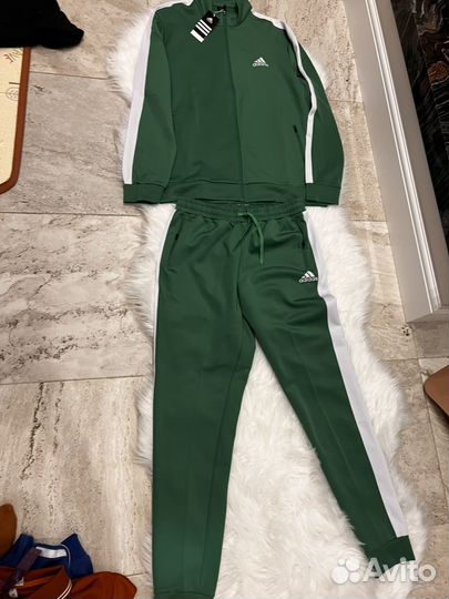 Спортивный костюм L