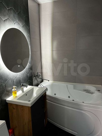 2-к. квартира, 50 м², 8/11 эт.