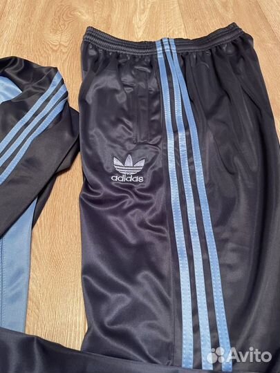 Спортивный костюм adidas