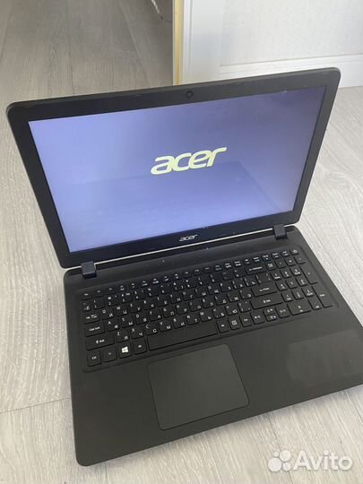 Acer aspire ES1-533