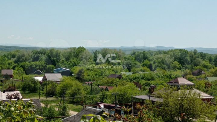 Дом 100 м² на участке 7,3 сот.