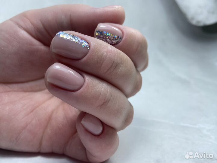 Маникюр с покрытием гель-лаком
