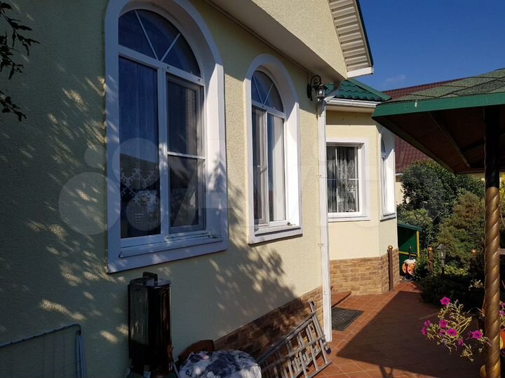 Дом 225 м² на участке 4 сот.