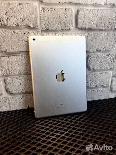 Планшет Apple iPad Air 64Gb (11)