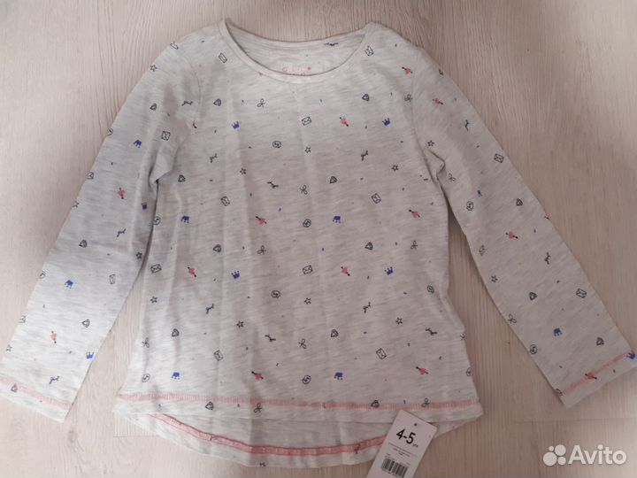 Новые футболки mothercare 110р 2шт