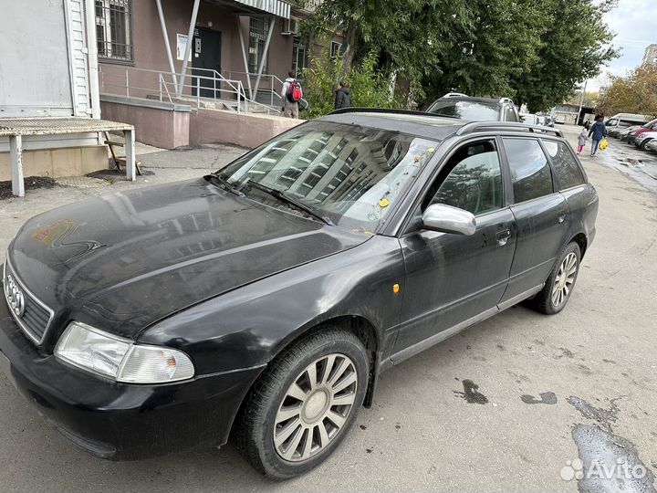 Audi A4 1.8 AT, 1998, 324 828 км