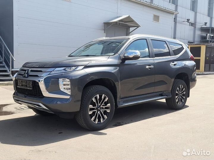 Mitsubishi Pajero Sport 2.4 AT, 2022