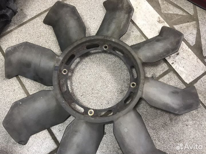 Крыльчатка вискомуфты Mitsubishi Delica Л 400