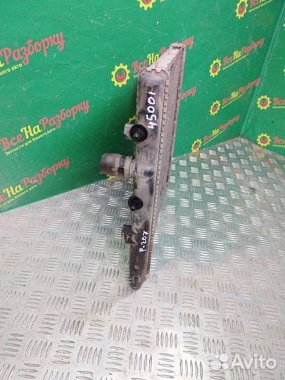 Радиатор охлаждения двигателя Peugeot 207