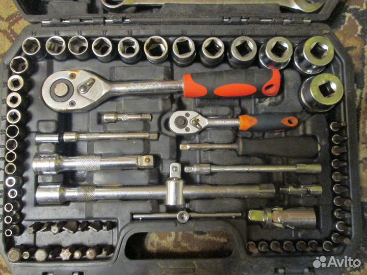 Набор ключей и головок 82 предмета DreamCar