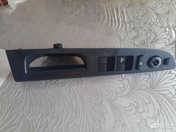 Блок управления стеклоподъемниками KIA ceed 1