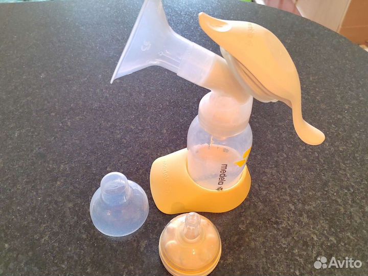 Молокоотсос medela ручной