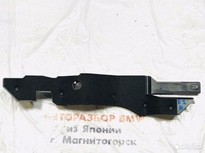 Обшивка багажного отделения правая Bmw X3 E83