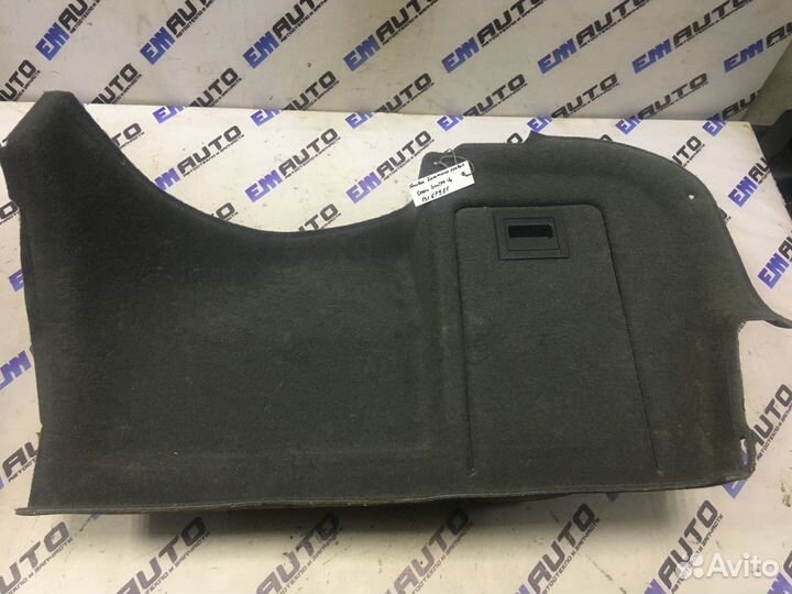 Обшивка багажника правая Опель Вектра Ц