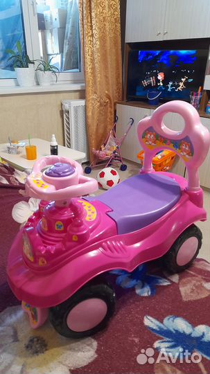 Машинка каталка толокар