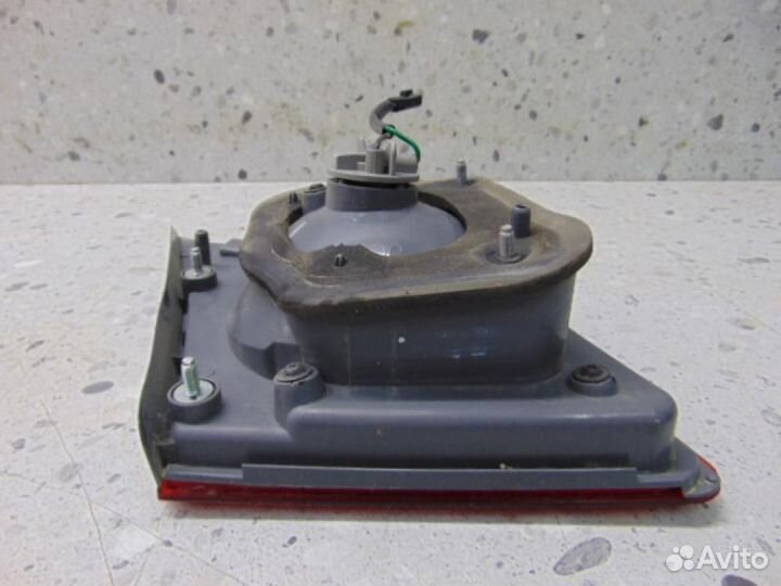 Фонарь задний внутренний правый Chevrolet Cruze J3