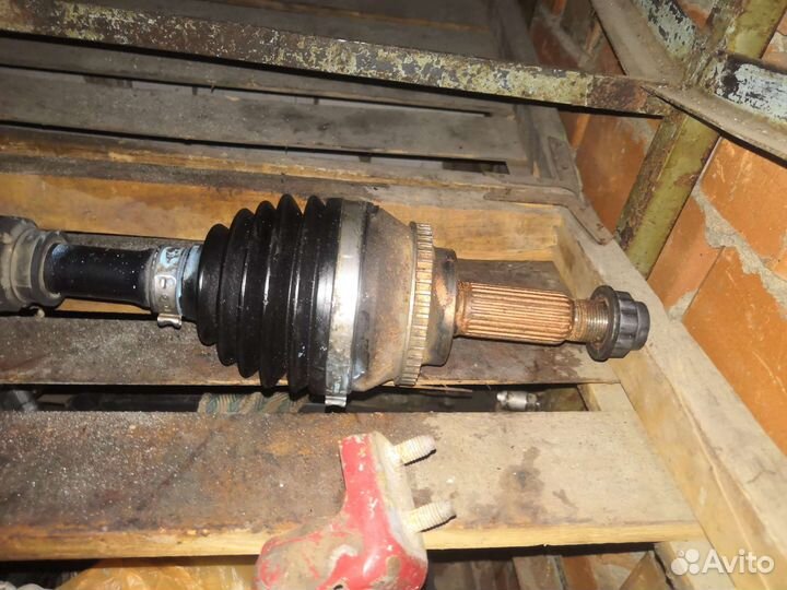 Привод toyota avensis azt250