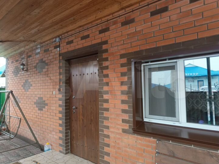 Дом 98,8 м² на участке 8 сот.