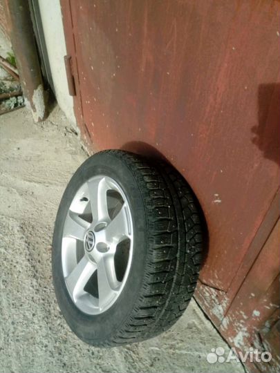 Continental ContiWinterViking 2 205/55 R16