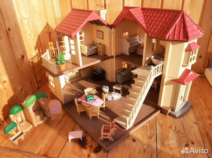 Sylvanian Families Большой дом со светом